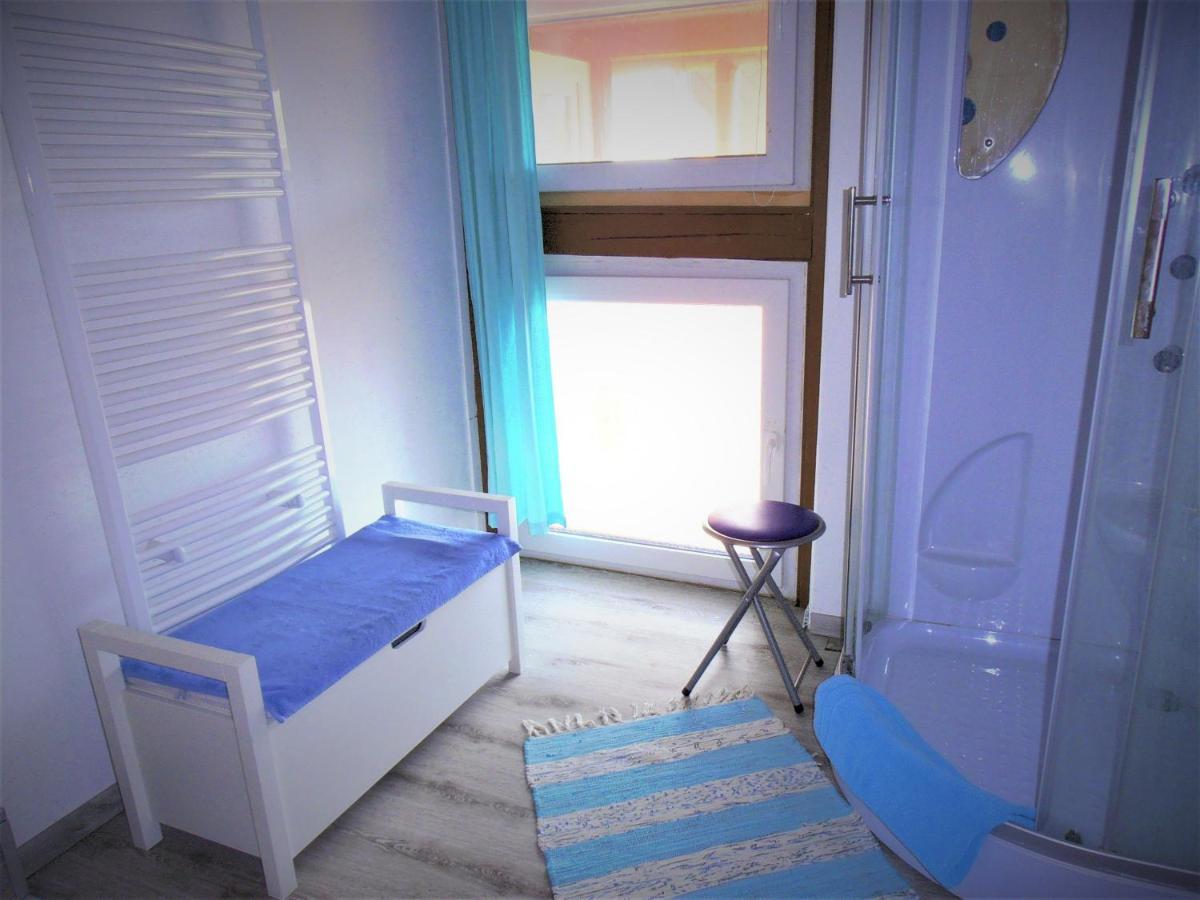 Familienfreundliches Ferienhaus Mit 3 Schlafzimmern Oldisleben المظهر الخارجي الصورة